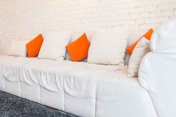 Quelle matière pour les canapés d'angle droit ou gauche ?