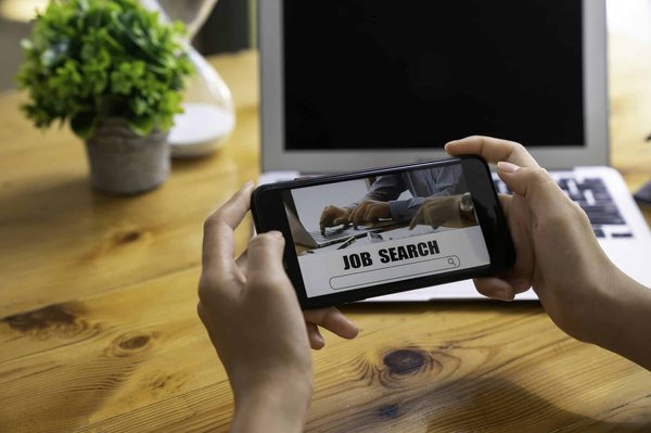 Explorez les offres d'emploi et de formation disponibles à Longwy via les sites de recrutement